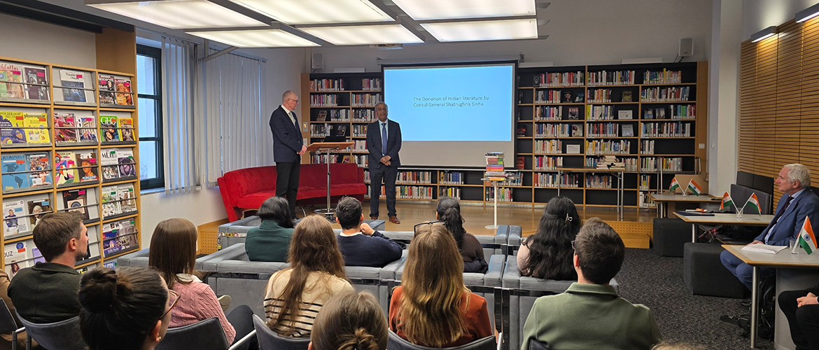  Consul General Shatrughna Sinha visited the University of Passau and met with President Dr. Ulrich Bartosch