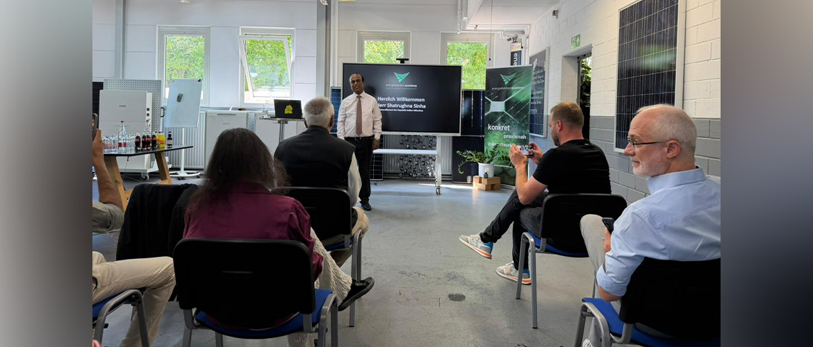 Consul General Shatrughna Sinha  delivered the keynote address on _India's role in International Talent Mobility at the Plochingen symposium