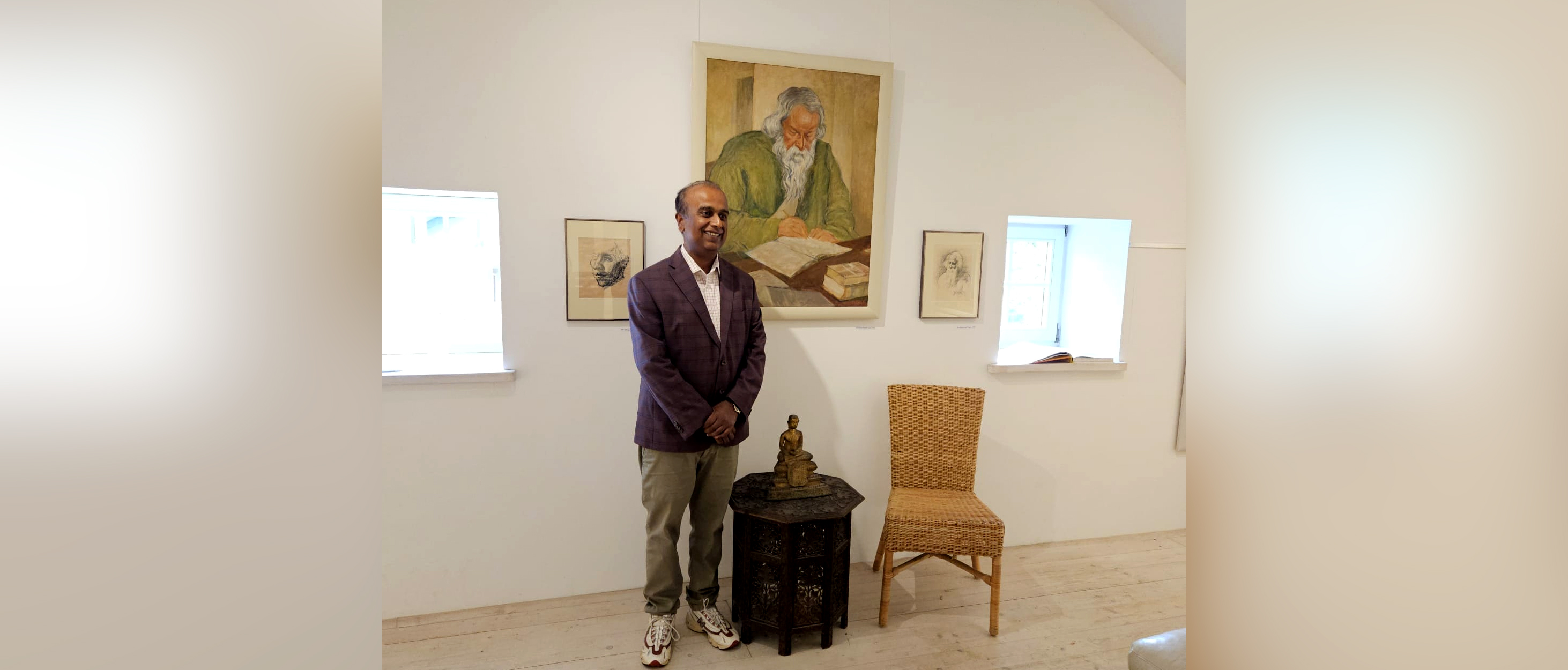  Consul General Shatrughna Sinha visited the Malura Museum in Oberdießen for the opening of an exhibition of paintings inspired by India by the German artist Hannes Fritz-München (1896–1981)