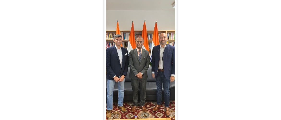  Consul General Shri Shatrughna Sinha met the President of Gesellschaft für Deutsch-Indische Zusammenarbeit (GDIZ) Mr. Siddharth Mudgal and Board Member Mr. Apurba Anand.