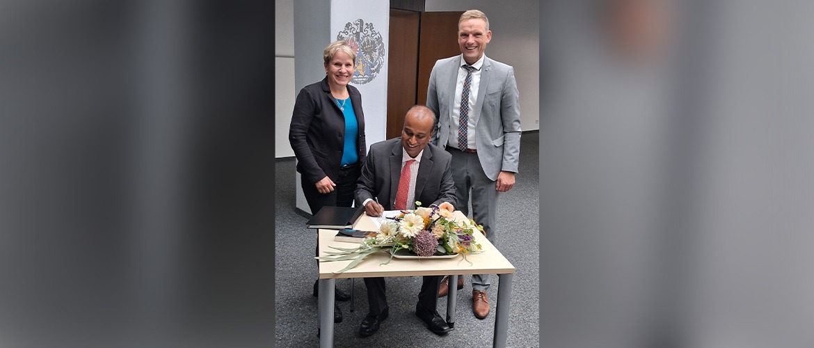  Consul General Shatrughna Sinha met Lord Mayor of Erlangen Mr. Jörg Volleth and Deputy Mayor Ms. Eva Linhart