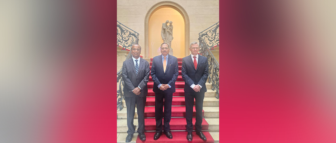  Consul General  Shatrughna Sinha with Hon’ble Chief Justice of India Justice Surya Kant and German Federal Court of Justice at Karlsruhe
