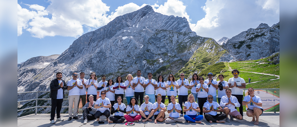  Consulate General of India celebrated the International Day of Yoga at Alpspitze