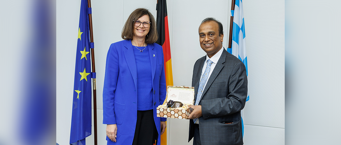  Consul General Shatrughna Sinha met the President of the Bavarian Parliament Ms. Ilse Aigner